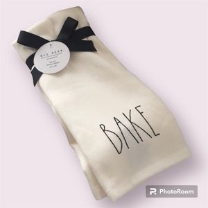 Rae Dunn Kitchen Towels BAKE and HOME MADE NWT